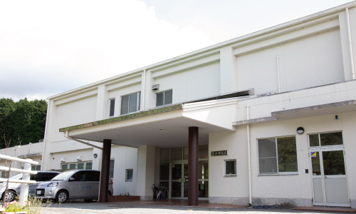 障害者支援施設 富士明成園 建物